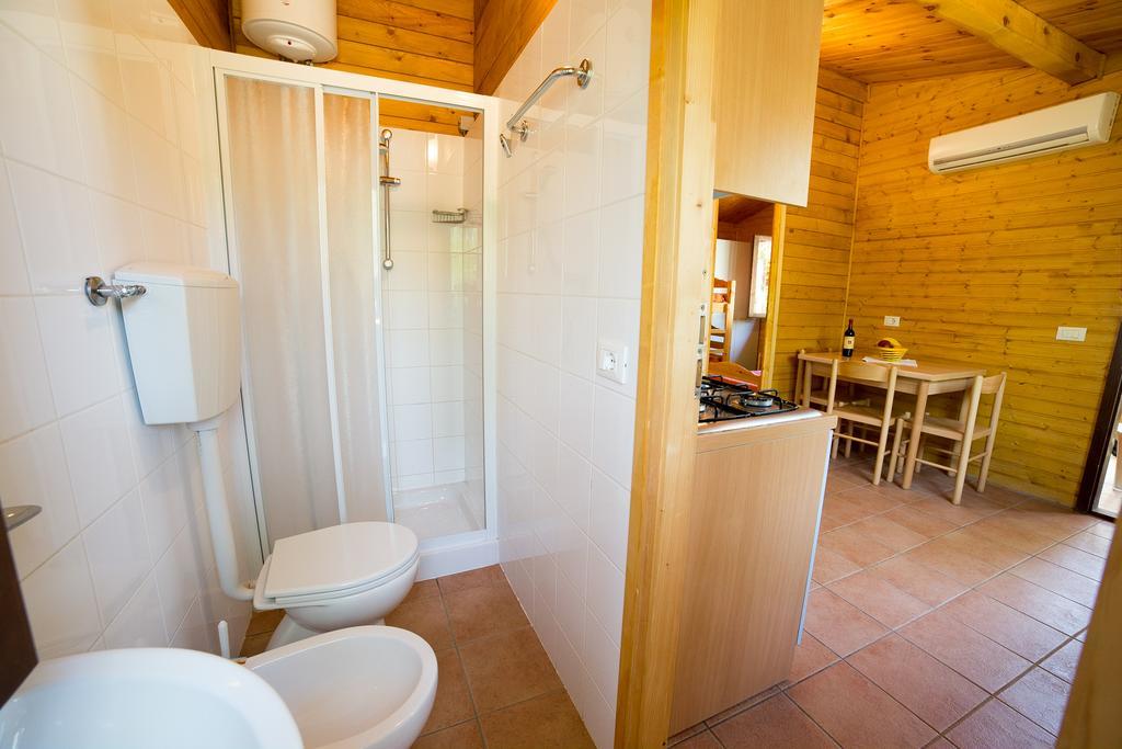 Camping Dei Tigli Torre del Lago Puccini Δωμάτιο φωτογραφία